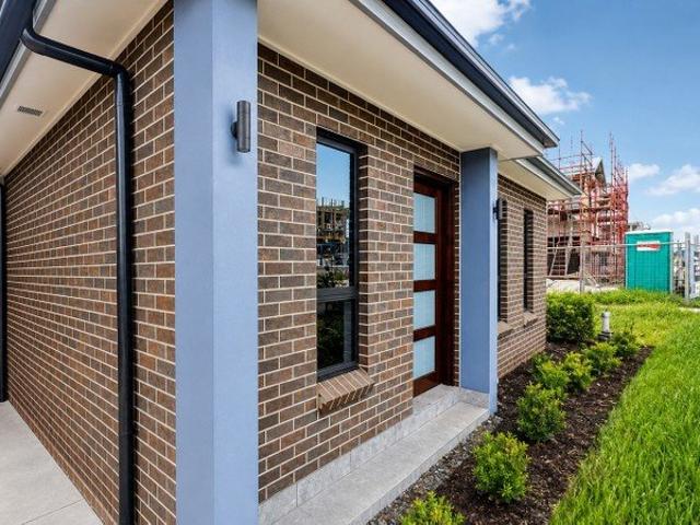 Brand New 2 Bedroom Street Facing Granny Flat Modern & Stylish Living!