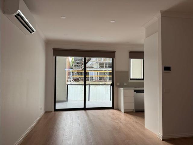 BRAND NEW 2 Bedroom Townhouse