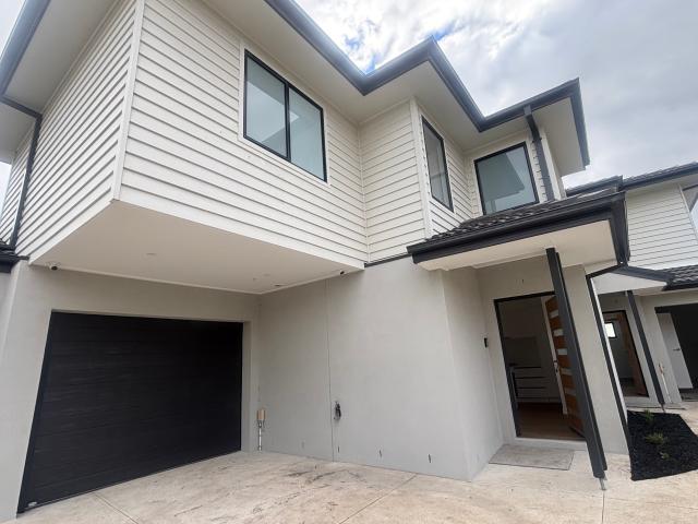 Brand New 2 Bedroom Townhouse with Modern Finishes & Enhanced Security