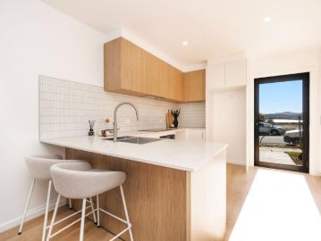 Googong, Jembaicumbene - Equipped kitchen