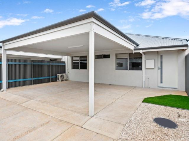 BRAND NEW 2 Bedroom, 2 Bathroom Somerville Investment Property  with a $650pw Lease Already Attached!