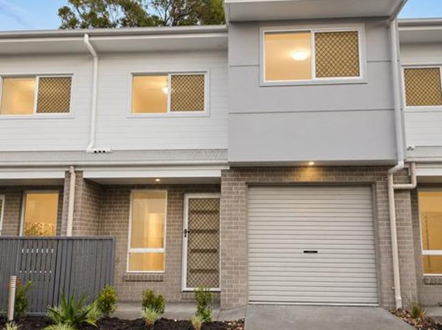 BRAND NEW* 4 WEEKS FREE RENT PLUS ONE MONTH FREE INTERNET WITH RUSH BROADBAND* 3 BEDROOM TOWNHOUSE AVAILABLE NOW