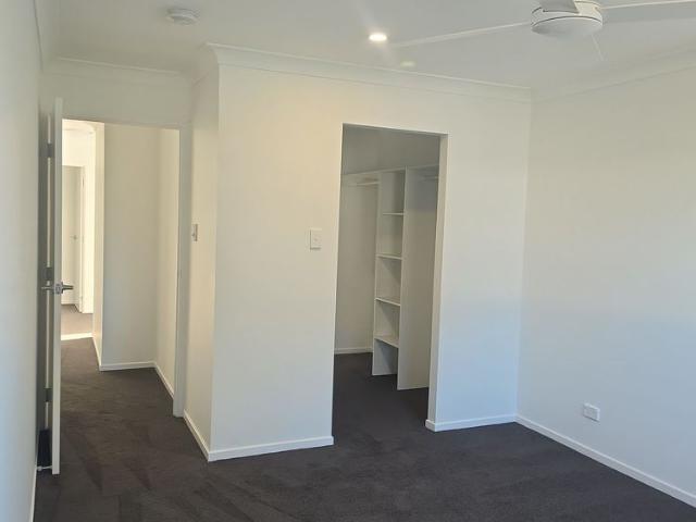 BRAND NEW* 4 WEEKS FREE RENT PLUS ONE MONTH FREE INTERNET WITH RUSH BROADBAND* 4 BEDROOM TOWNHOUSE AVAILABLE NOW