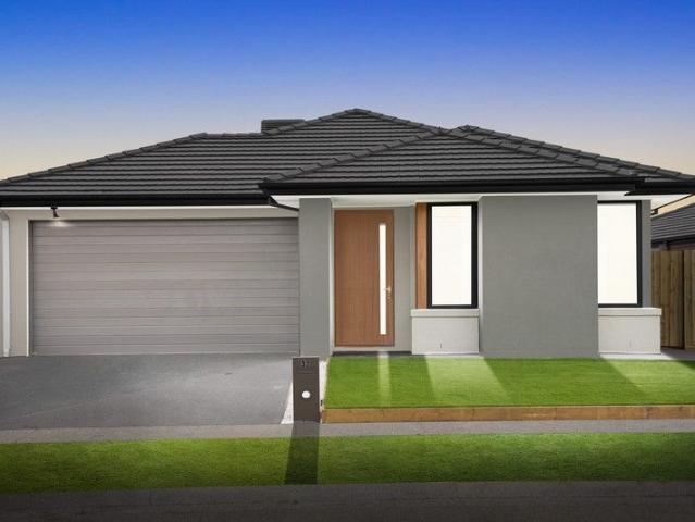 Brand New North East Facing 4 Bed Family Home Close to School, Child Care & Shopping Centre!