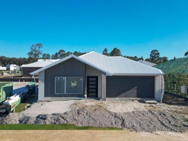 Brand New 4 Bed Home! Secure Now! Complete In Nov!
