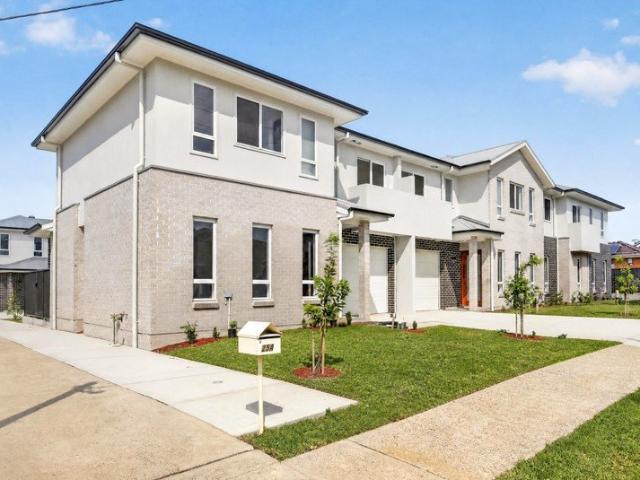 Brand New 4 Bed Luxury Residences with Private Lock Up Garages in the Heart of Old Toongabbie