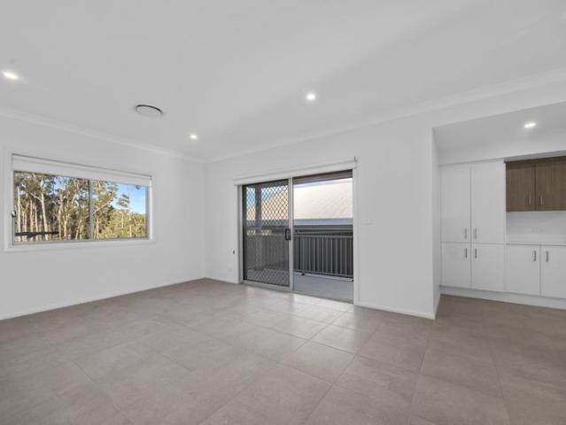 Brand New 4 Bedroom Duplex in Mollymook