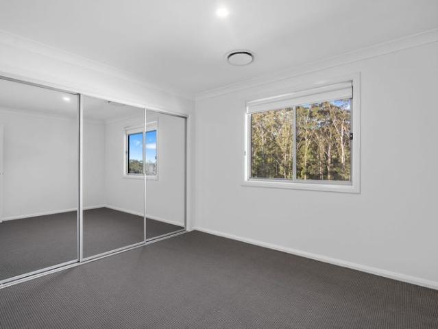 Brand New 4 Bedroom Duplex in Mollymook