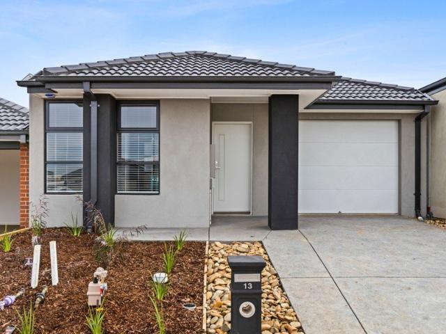 Brand New 4 Bedroom Family Home for Rent