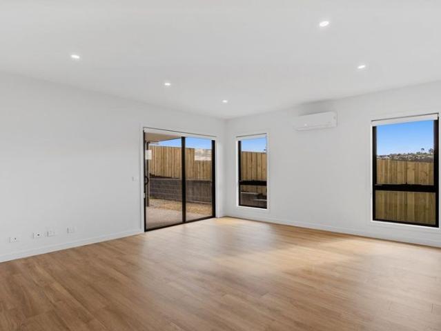 Brand new 4 bedroom family home in a great location