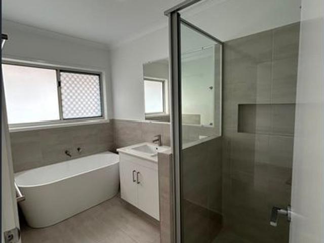 Brand New 4 Bedroom Family Home in Ashfield
