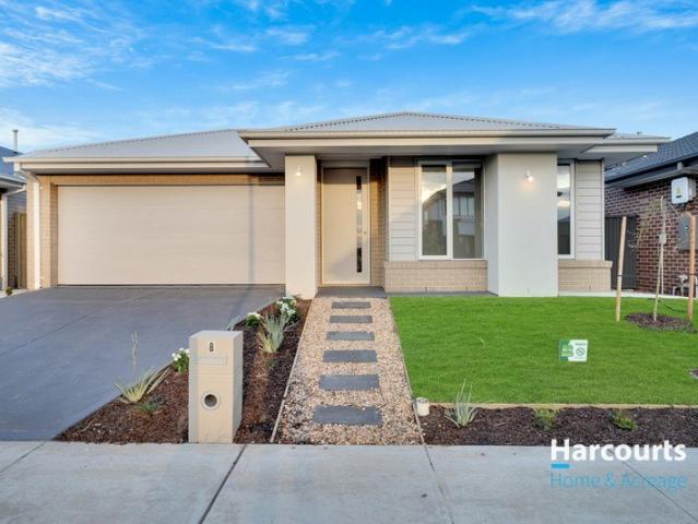 Brand New 4 Bedroom Family Home in Clyde North