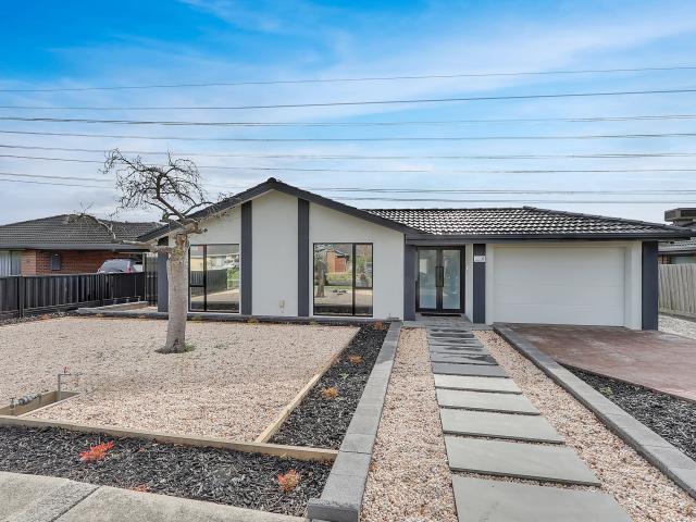 Brand New 4 Bedroom Family Home in Prime Mulgrave Location