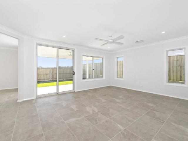 Brand New 4 Bedroom Family Home with 2 spacious living areas