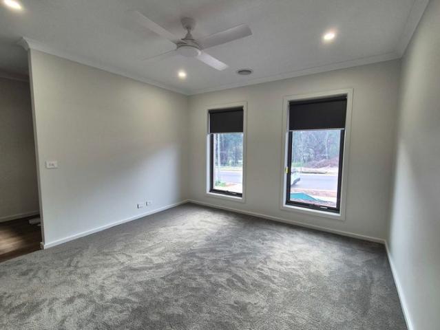 Brand New 4 Bedroom Family Home with Modern Finishes
