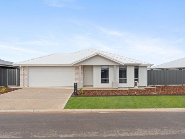 Brand New 4 Bedroom Family Home