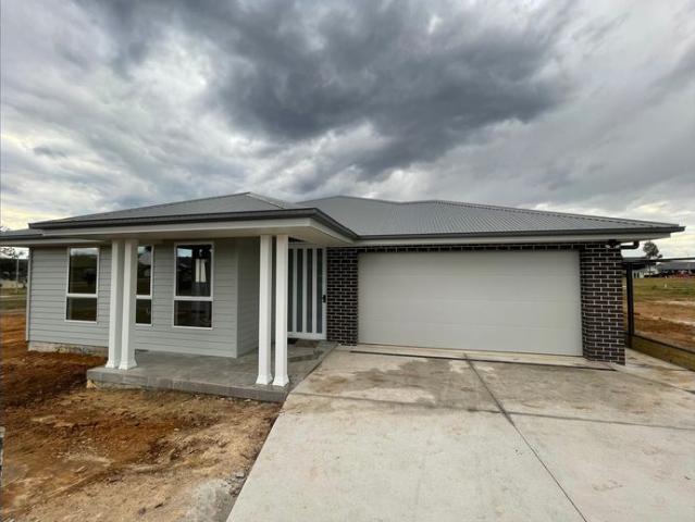 Brand New 4 Bedroom Family Home