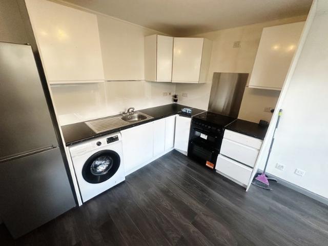 Brand New 4 bedroom Flat In feltham