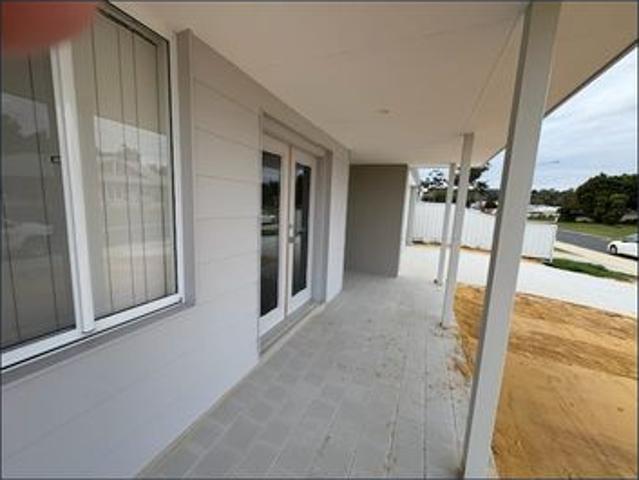 Brand New 4 Bedroom Home in Australind Move In Ready!