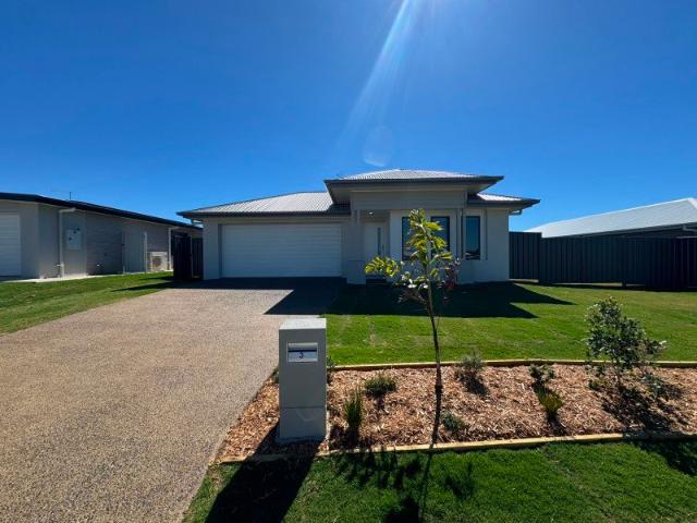 Brand new 4 bedroom home in Bargara
