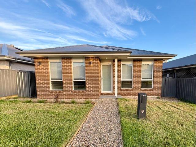 Brand New 4 Bedroom Home in Maculata Park Estate