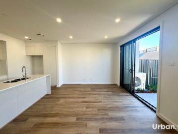 Brand New 4 Bedroom Home in Marian Mana Estate, Oran Park | Downstairs Bedroom with Ensuite