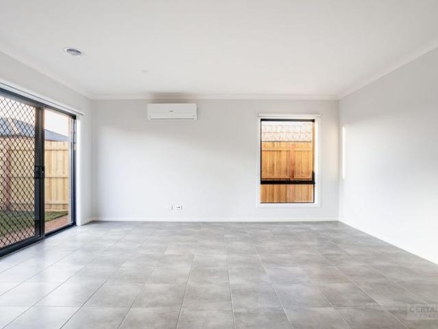 Brand New 4 Bedroom Home in Melton South