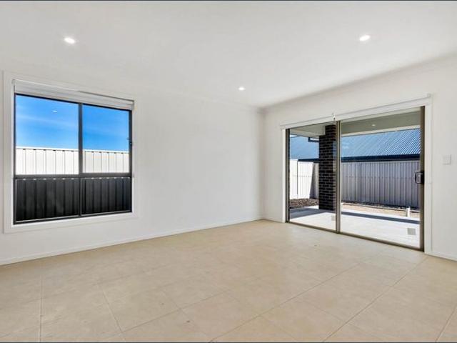 Brand New 4 Bedroom Home in Munno Para West