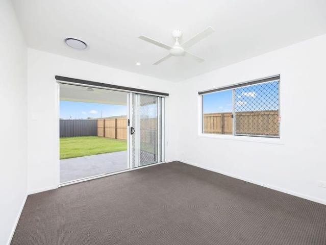 Brand New 4 Bedroom Home in Nikenbah for $750 Per week
