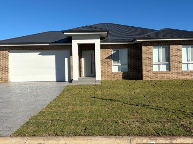 Brand New 4 Bedroom Home in Windmill Hill