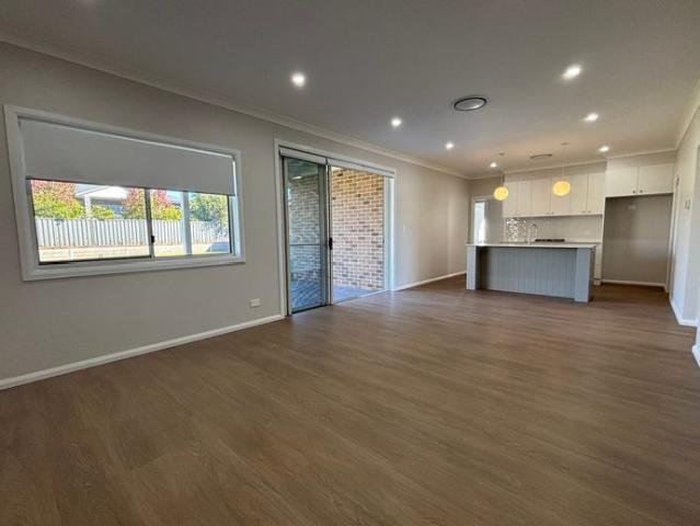 Brand New 4 Bedroom Home in Windmill Hill