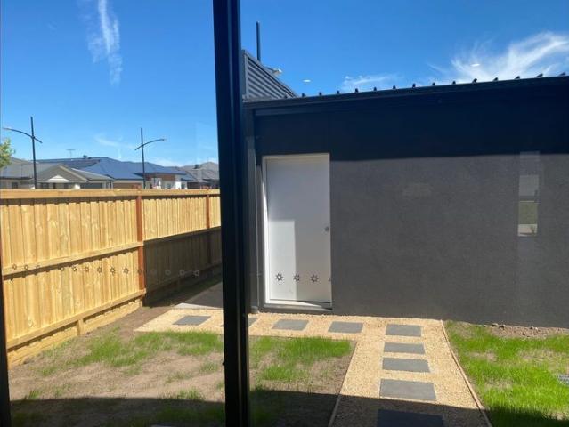 BRAND NEW 4 BEDROOM HOME IN THE RATHDOWNE ESTATE