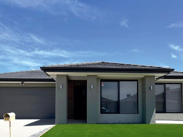 BRAND NEW 4 BEDROOM HOME IN TRUGANINA WITH LIVING AREAS NEAR SCHOOLS, SHOPPING, AND TRANSPORT!