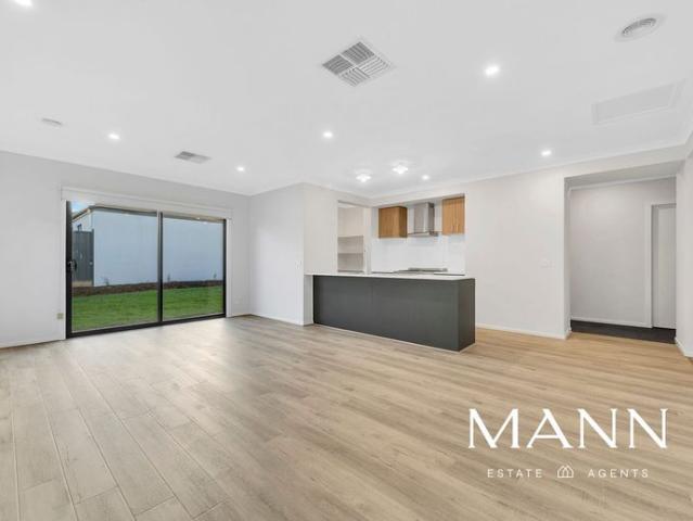 Brand New 4 Bedroom Home with 3.2Kw Solar system