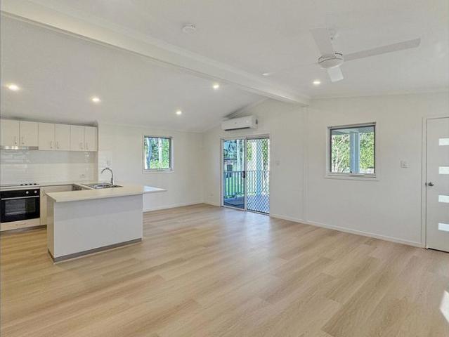 Brand New 4 Bedroom Home with Triple Bay Shed