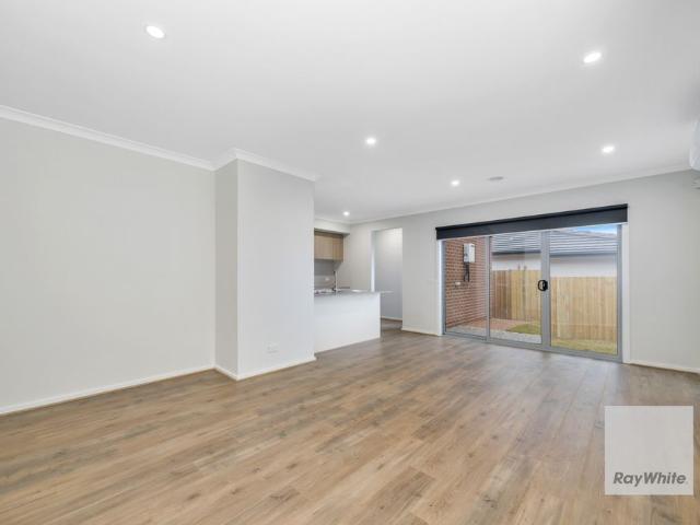 Brand New 4 Bedroom Home with Alfresco Entertaining in Unity Park Estate
