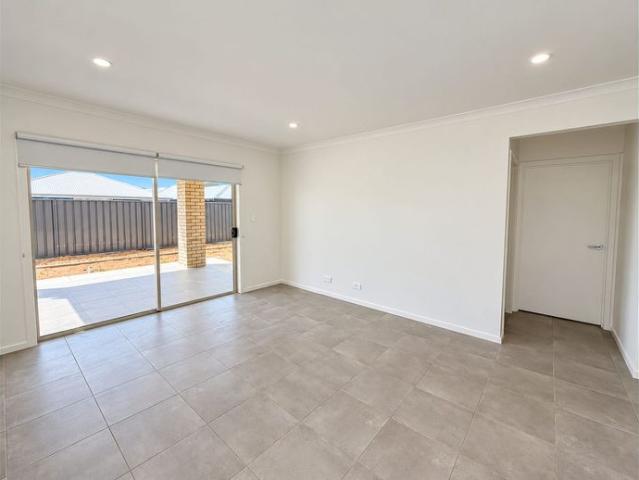 Brand New 4 Bedroom Home with Alfresco Living – Evanston Gardens