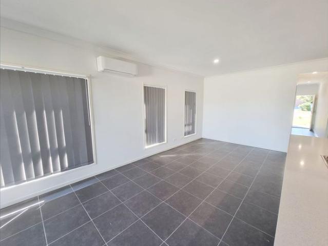 Brand new 4 Bedroom house for rent in Oran Park