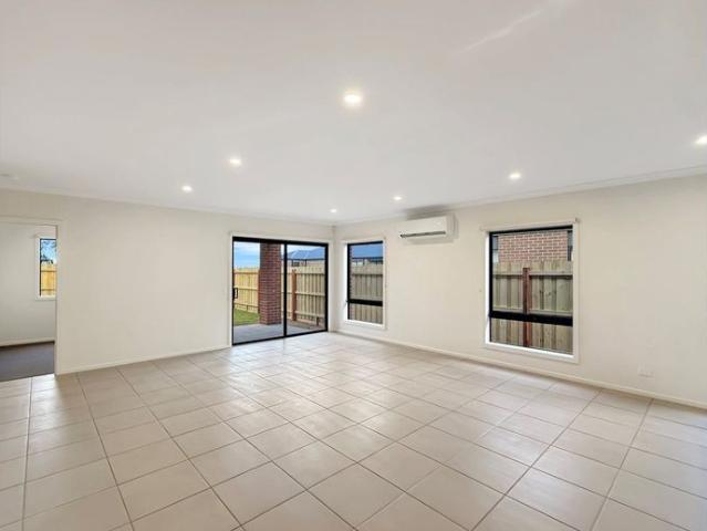 Brand New 4 Bedroom House in Wallan
