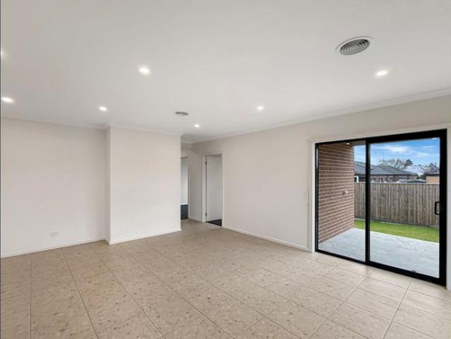 Brand New 4 Bedroom House in Wallan