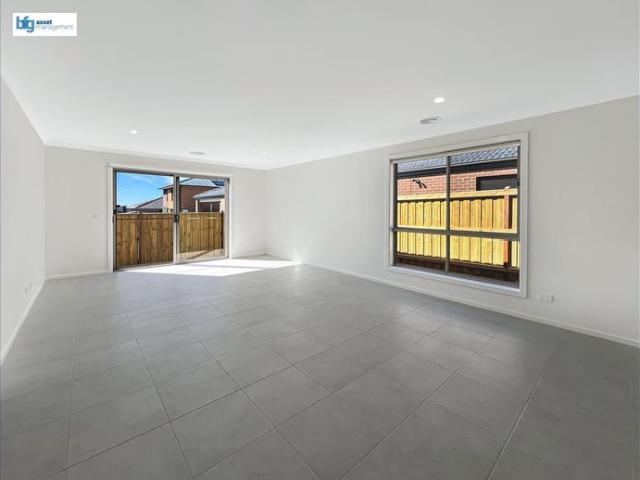 Brand New 4 Bedroom House With Ducted Reverse Cycle AC throughout
