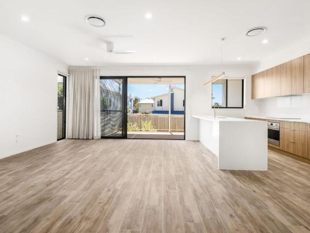 Brand New 4 Bedroom Townhome with Ducted Air Conditioning, Private Outdoor Deck & Double Garage