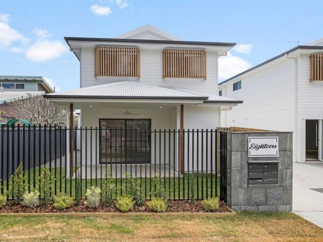 BRAND NEW 4 BEDROOM TOWNHOUSE