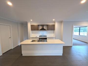 Brand new 4 bedrooms and multiple living zones