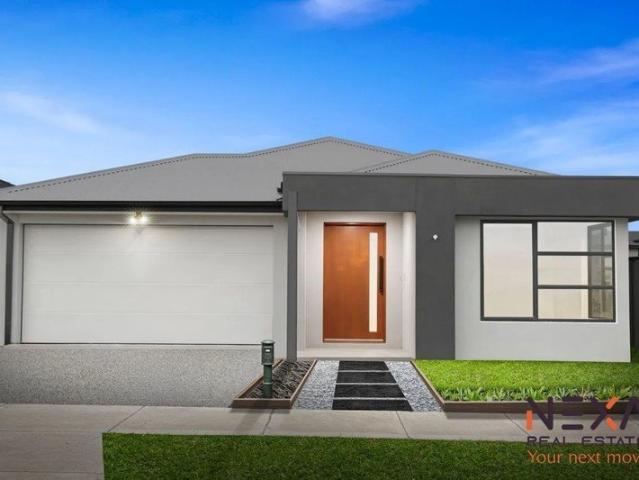 Brand New 4 Beds, 2 Master, 3 Baths, 2 Livings, 2 Garages