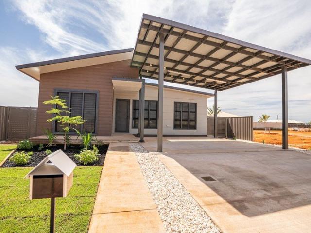 BRAND NEW 4x2 Executive Home Avail Jan 27
