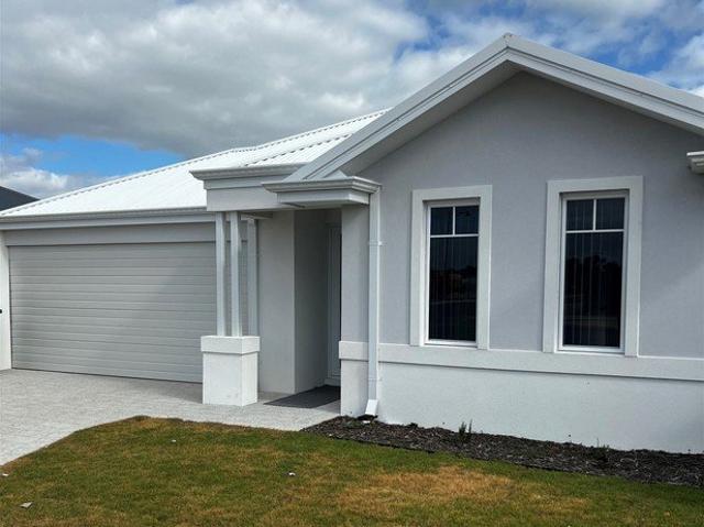 Brand New 4x3 Family Home in Peaceful South Yunderup