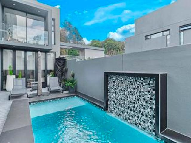 brand new 5 bed cluster in morningside