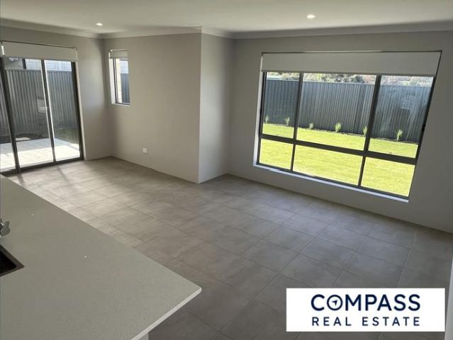 Brand New 5 Bedroom Family Home for Rent – Henley Brook