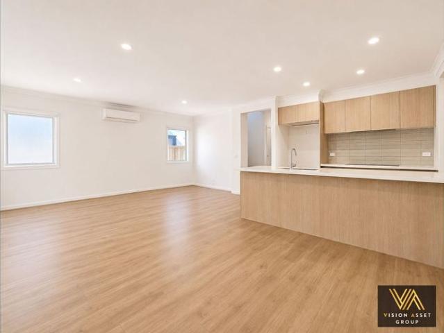 ✨ Brand New 5 Bedroom Family Home in Prime Location